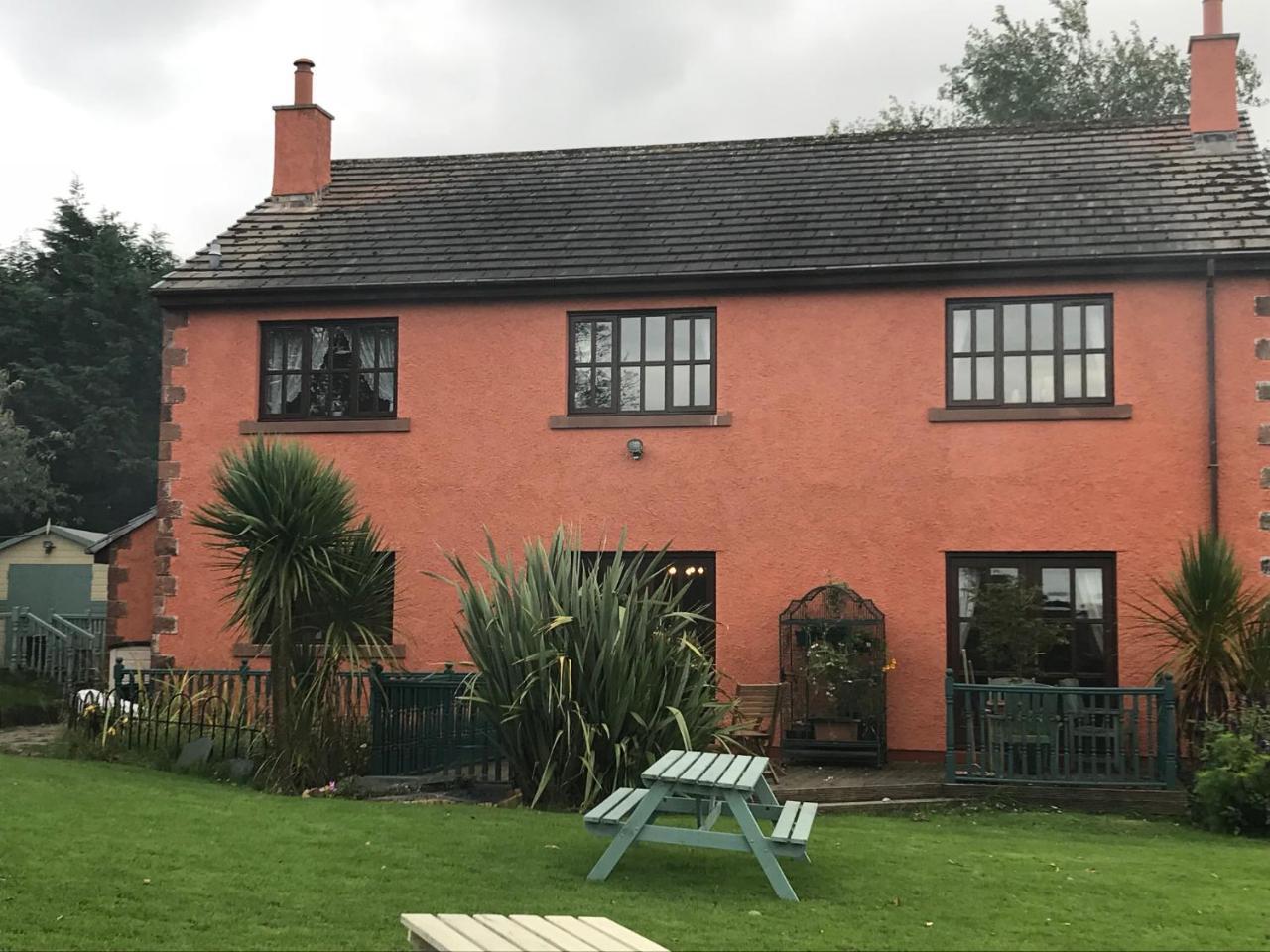 Chestnuts Bed And Breakfast 화이트헤이븐 외부 사진